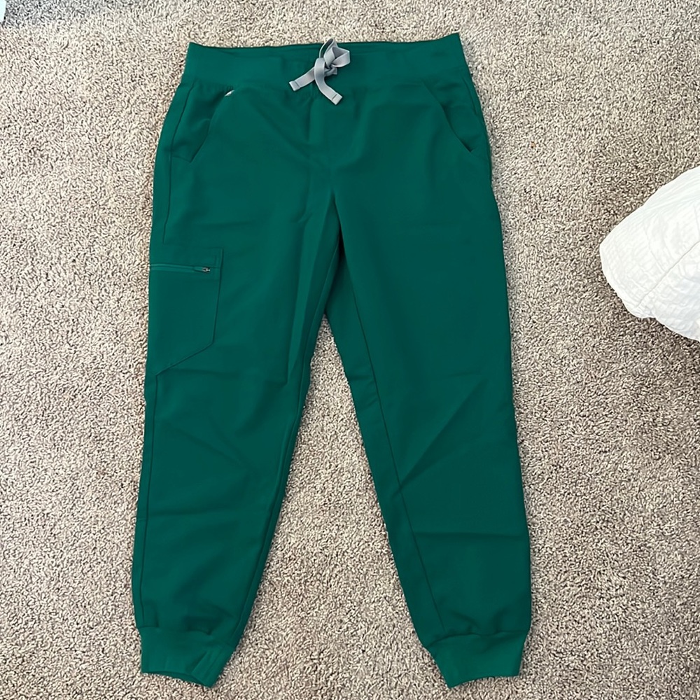 Figs forest green zomara joggers